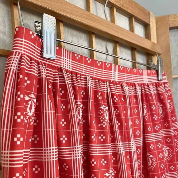 Vintage Norwegian Pattern Skirt - Picture 4 of 4